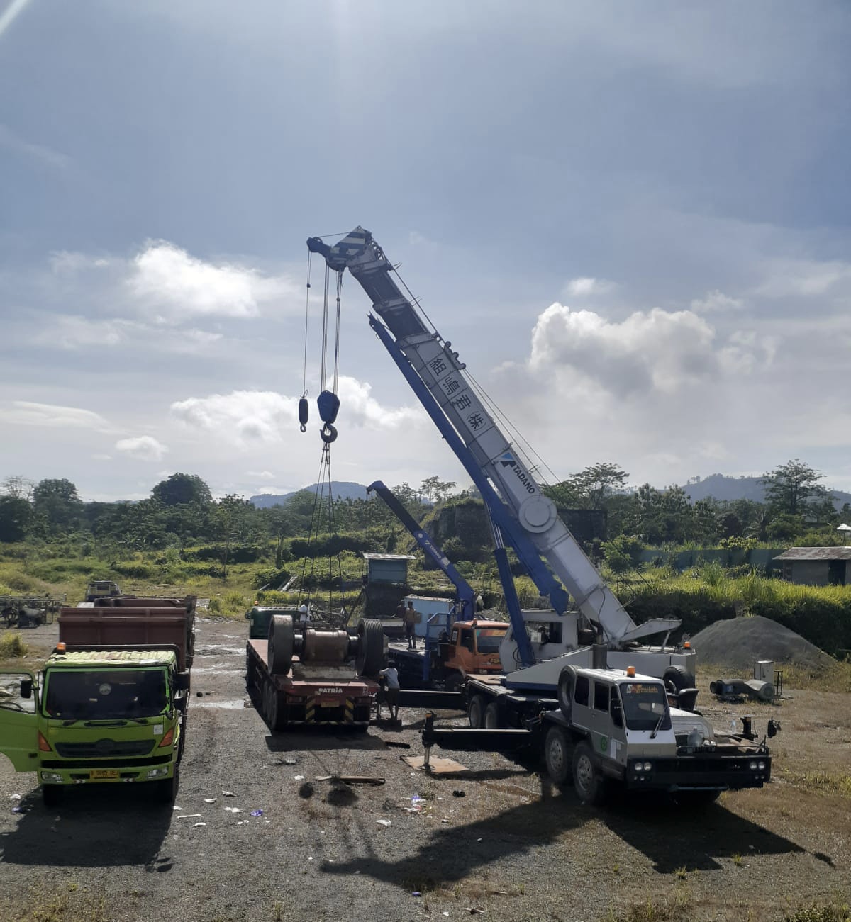 PT. TBA, Mobilisasi Stones Crusher 300 TPH dari Slawi ke Mamuju, SulBar