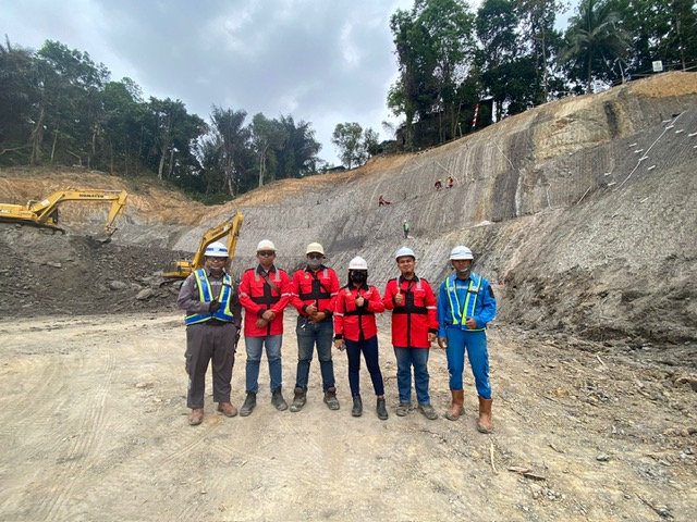 Proyek Pembangunan Terowongan (Tunnel Project) Jl.Sultan Alimuddin-Kakap Kota Samarinda Kalimantan T