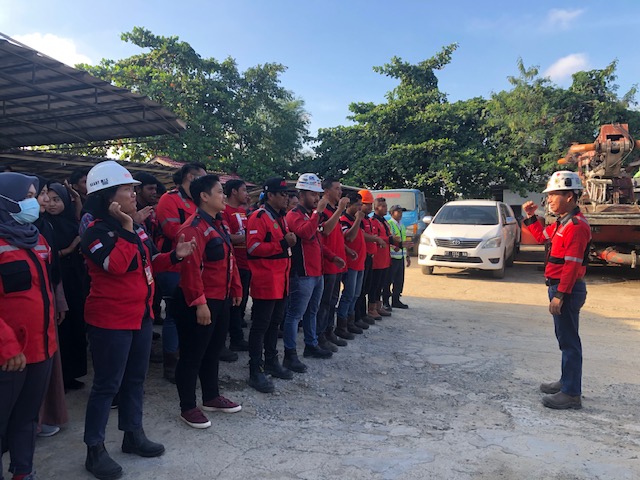 Budaya Organisasi (Upacara Pagi dan Berdo'a sebelum melakukan pekerjaan)