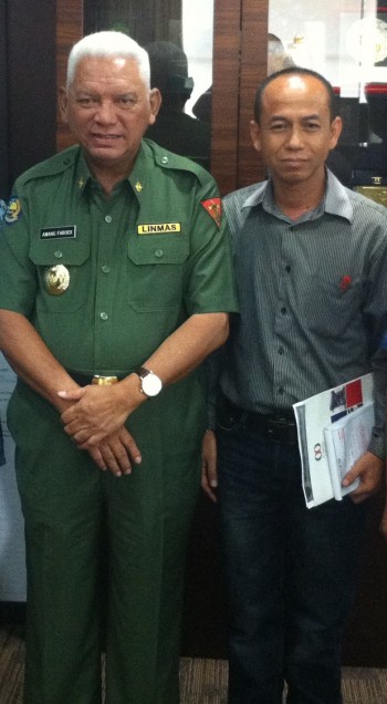 Prof. DR. Awang Faroek Ishak.,M.Si  Gubernur Kalimantan Timur.